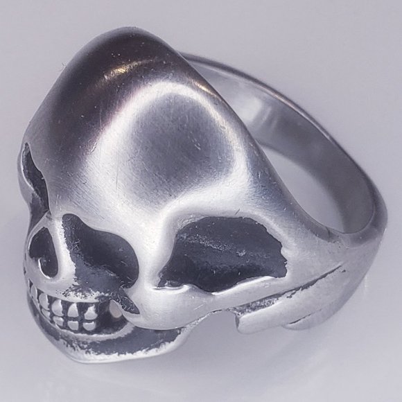 Silver Steel - Skull Shaped ring - 9US - Picture 6 of 8